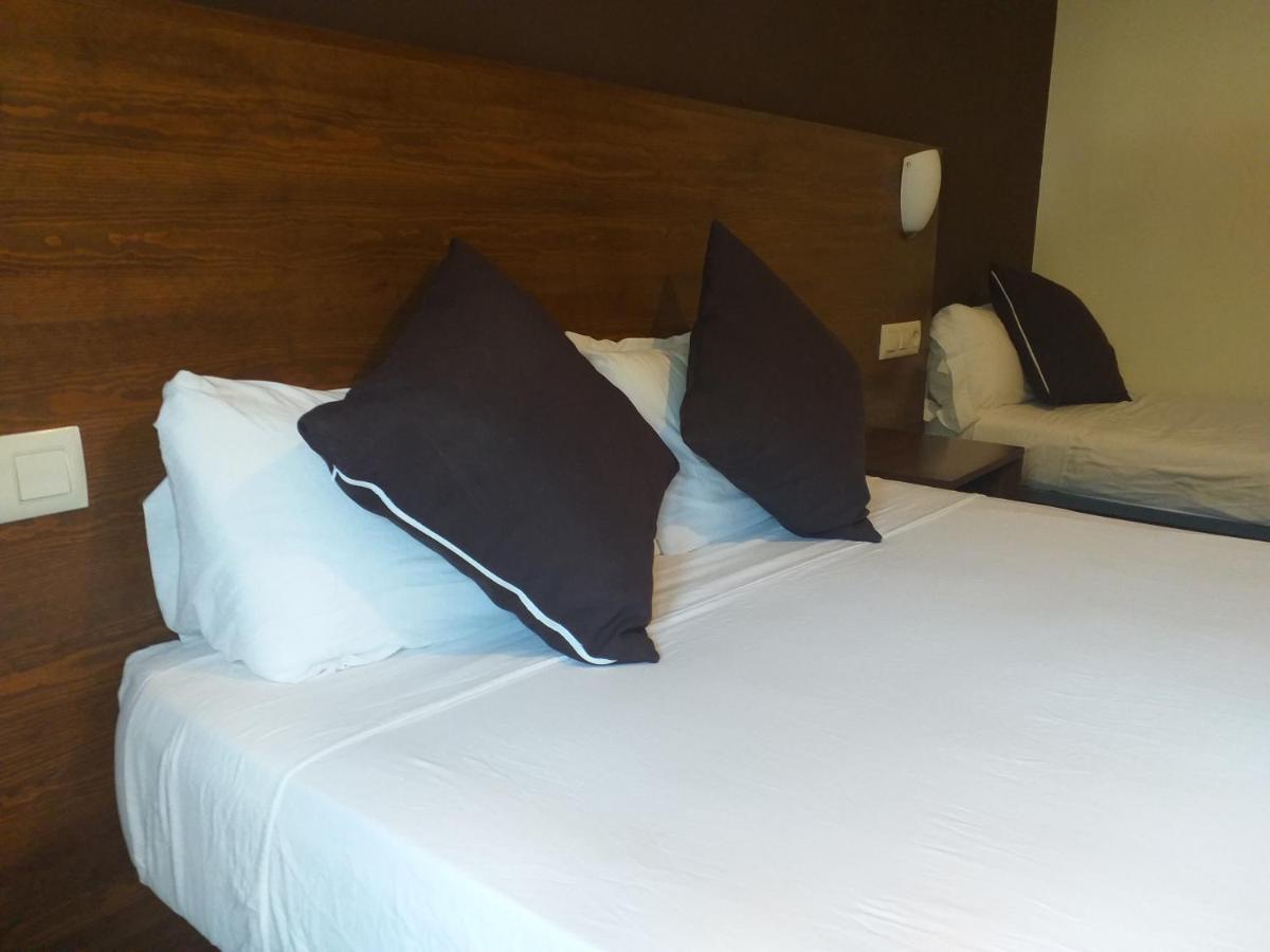 Hostal Sant Marcal Amer 외부 사진