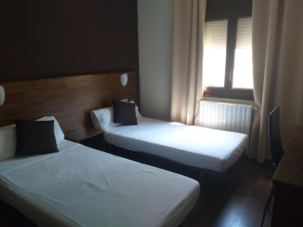Hostal Sant Marcal Amer 외부 사진
